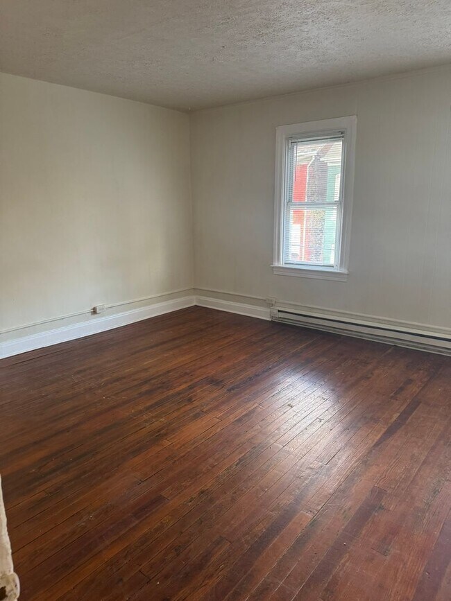 Building Photo - 20-22 Elizabeth St