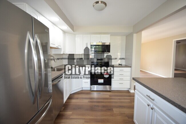 Building Photo - 1712 Arley Dr