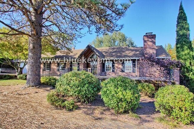 Building Photo - 3 Bed, 2 Bath, 1 Acre Home in Ridgefield, WA