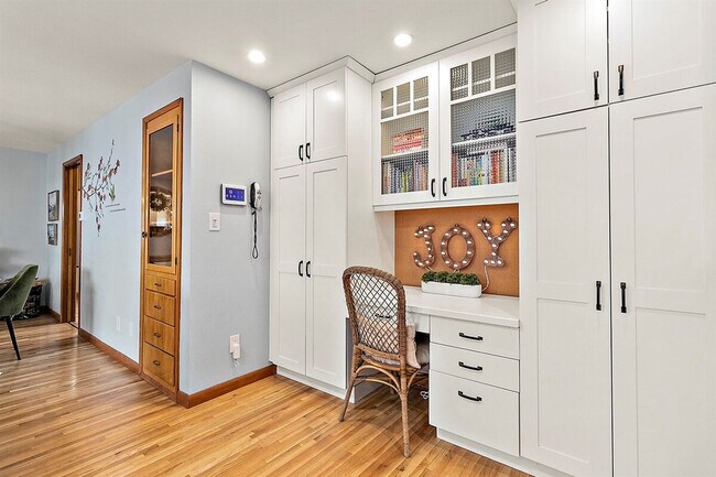 Building Photo - 5717 N 18th St