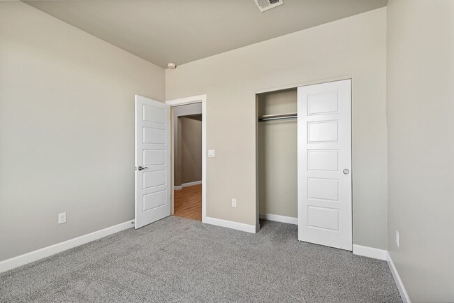 Building Photo - Newer Construction Home located in Mesa Village