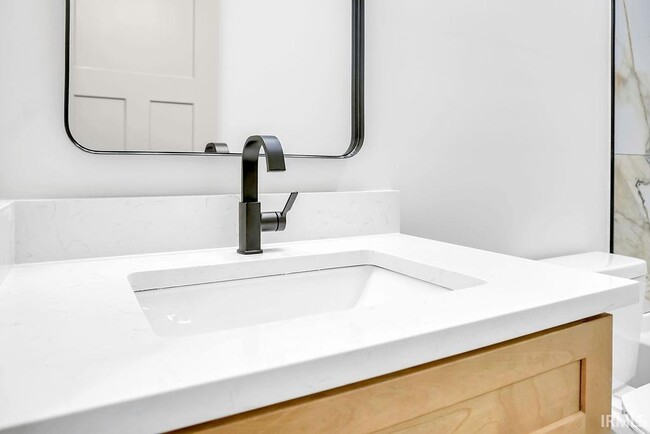 Building Photo - 717 N Grant St