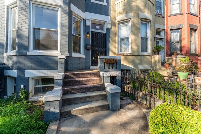 Building Photo - 51 U St NW