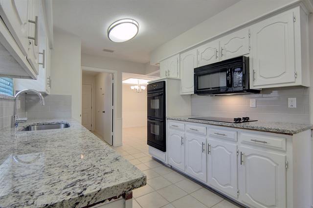 Building Photo - 2501 Glenhaven Dr