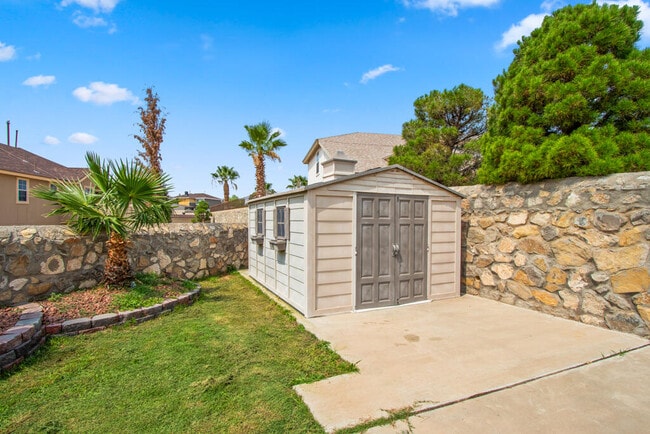 Building Photo - 12504 Sun Flare Dr