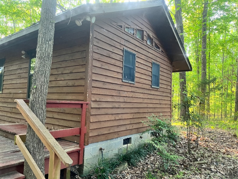 Building Photo - 2105 Bardowl Ln