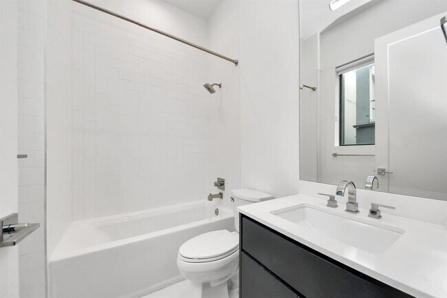 Building Photo - 1512 Malone St