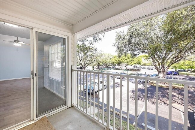 Building Photo - 11568 Westwood Blvd