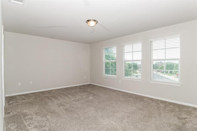 Building Photo - 9201 Sawyer Fay Ln
