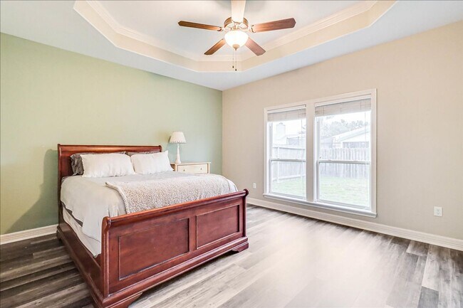 Building Photo - 2518 Date Palm Dr