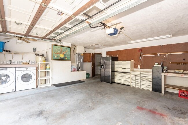 Building Photo - 168 Westwood Dr