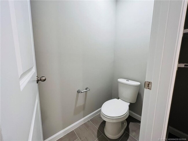 Building Photo - 3913 SE Mentmore Ln