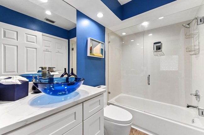 Building Photo - 507 Sea Oats Dr