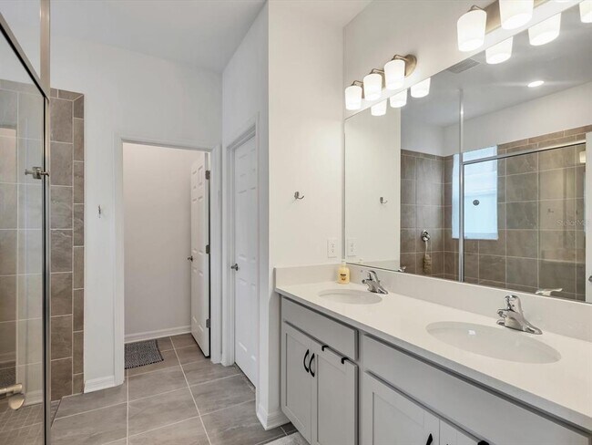 Building Photo - 7724 Saloon Ln