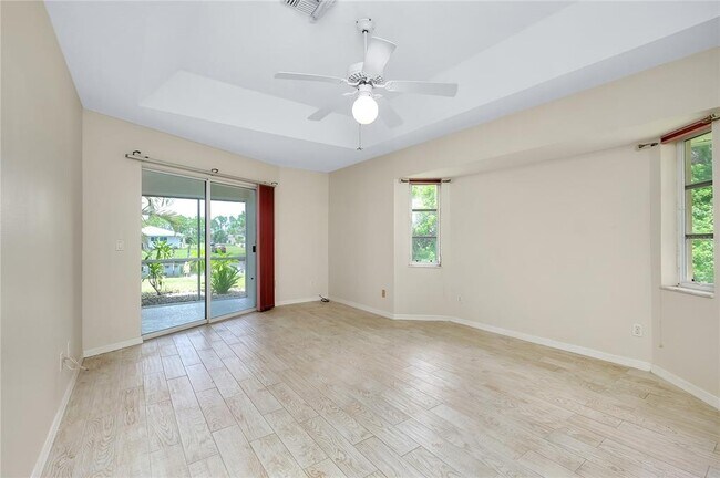 Building Photo - 15140 Lyneburg Ave