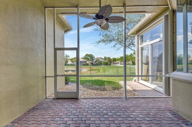 Building Photo - 9315 Via Classico W