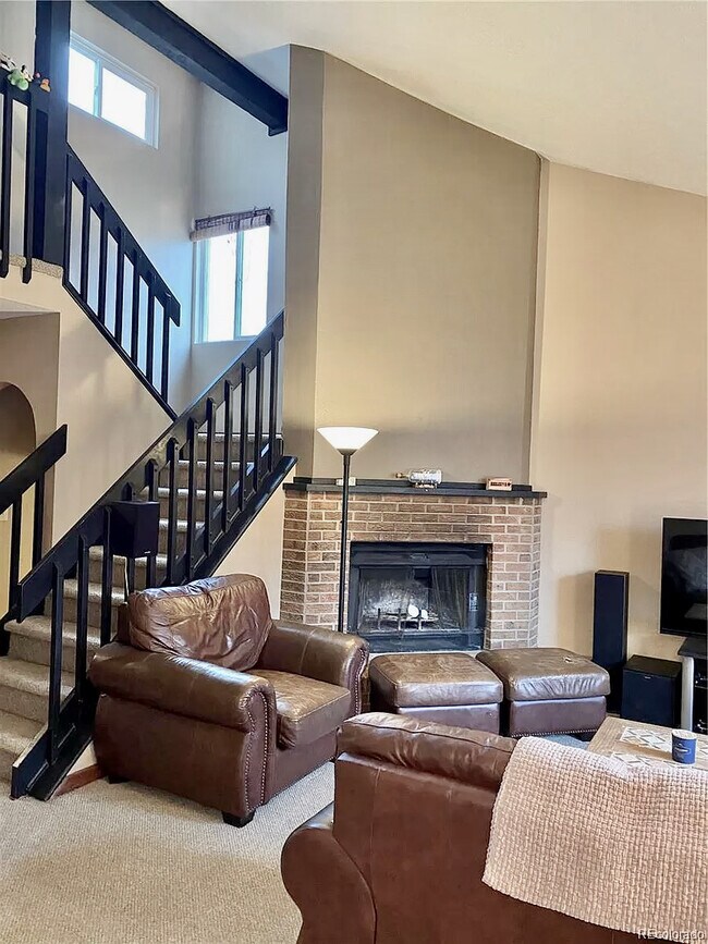 Building Photo - 1322 Vivian St