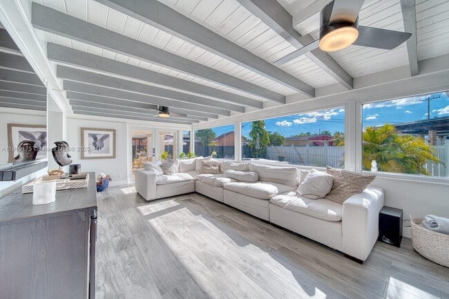 Building Photo - 10520 SW 46th Terrace