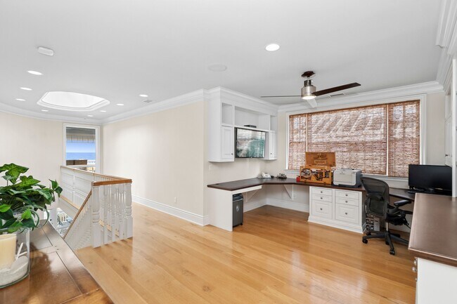 Building Photo - 1550 E Oceanfront