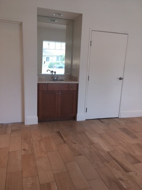 Building Photo - Live Upstairs, Work Downstairs: Rare Versatile Carpinteria Craftsman Townhouse!