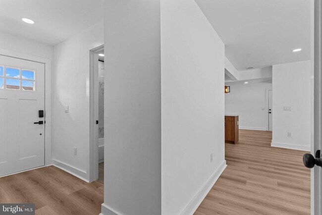 Building Photo - 139 Ivy Hill Rd