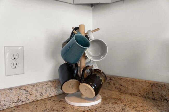 Building Photo - 1611 NH-1A