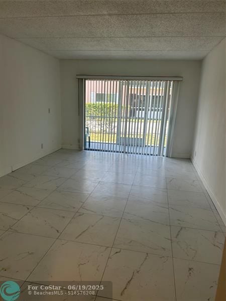 Building Photo - 1501 Crescent Cir