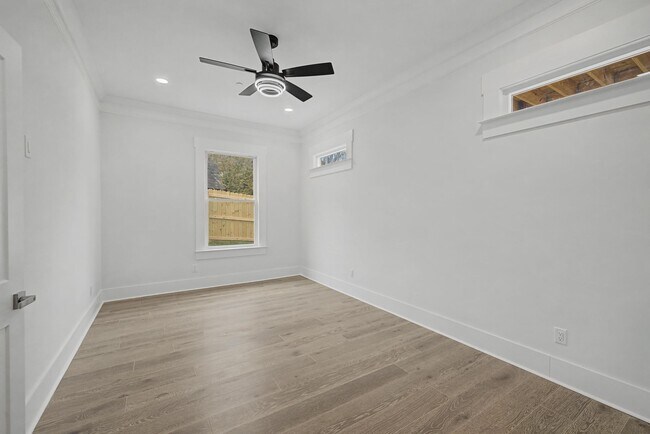 Building Photo - 103 McKinley Dr