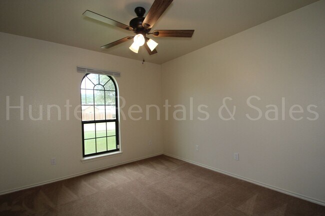 Building Photo - 1209 Katelyn Cir