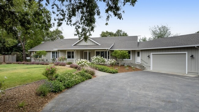 Building Photo - 7705 Starr Rd