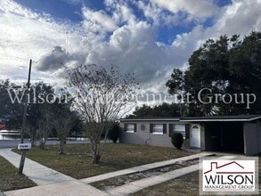 Building Photo - 900 Jamela Dr