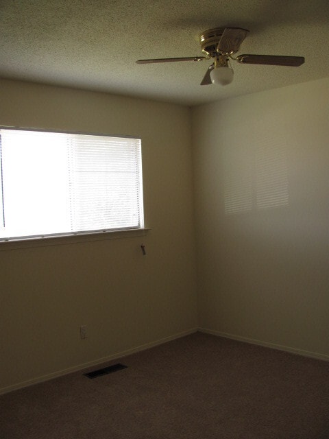 Building Photo - NE ENCHANTED MESA 3/BD 2/BA 2/CG