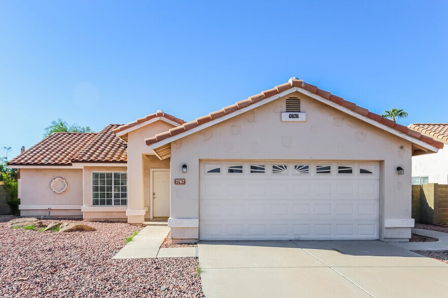 Primary Photo - 7767 W Flynn Ln