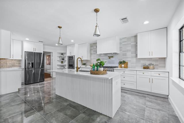 Building Photo - 7629 Spring Valley Rd