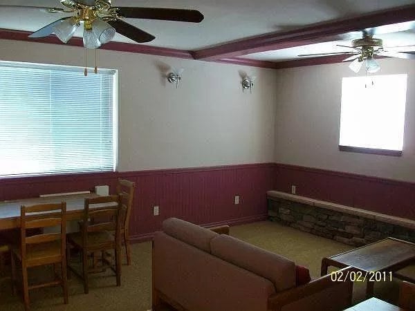 Building Photo - 3608 NE 44th St