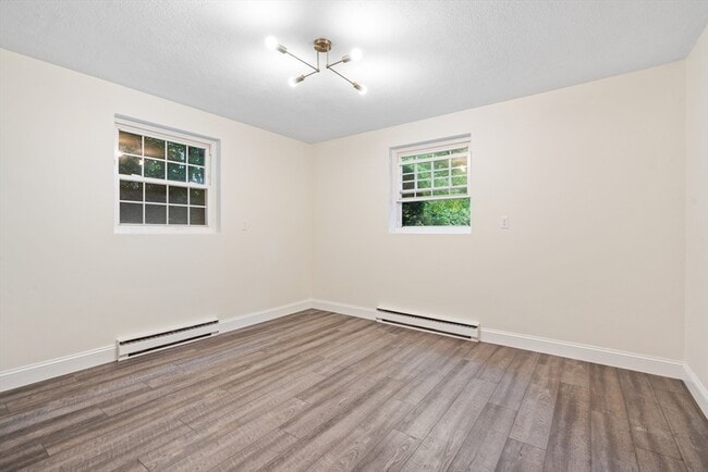 Building Photo - 5 Walker Rd