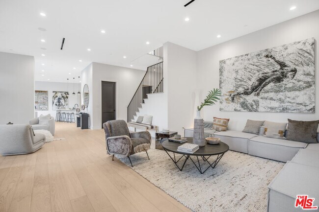 Building Photo - 3101 Belden Dr