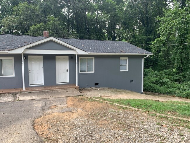 Primary Photo - Move-in ready 1 Story Duplex located in th...