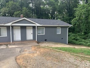 Building Photo - Move-in ready 1 Story Duplex located in th...