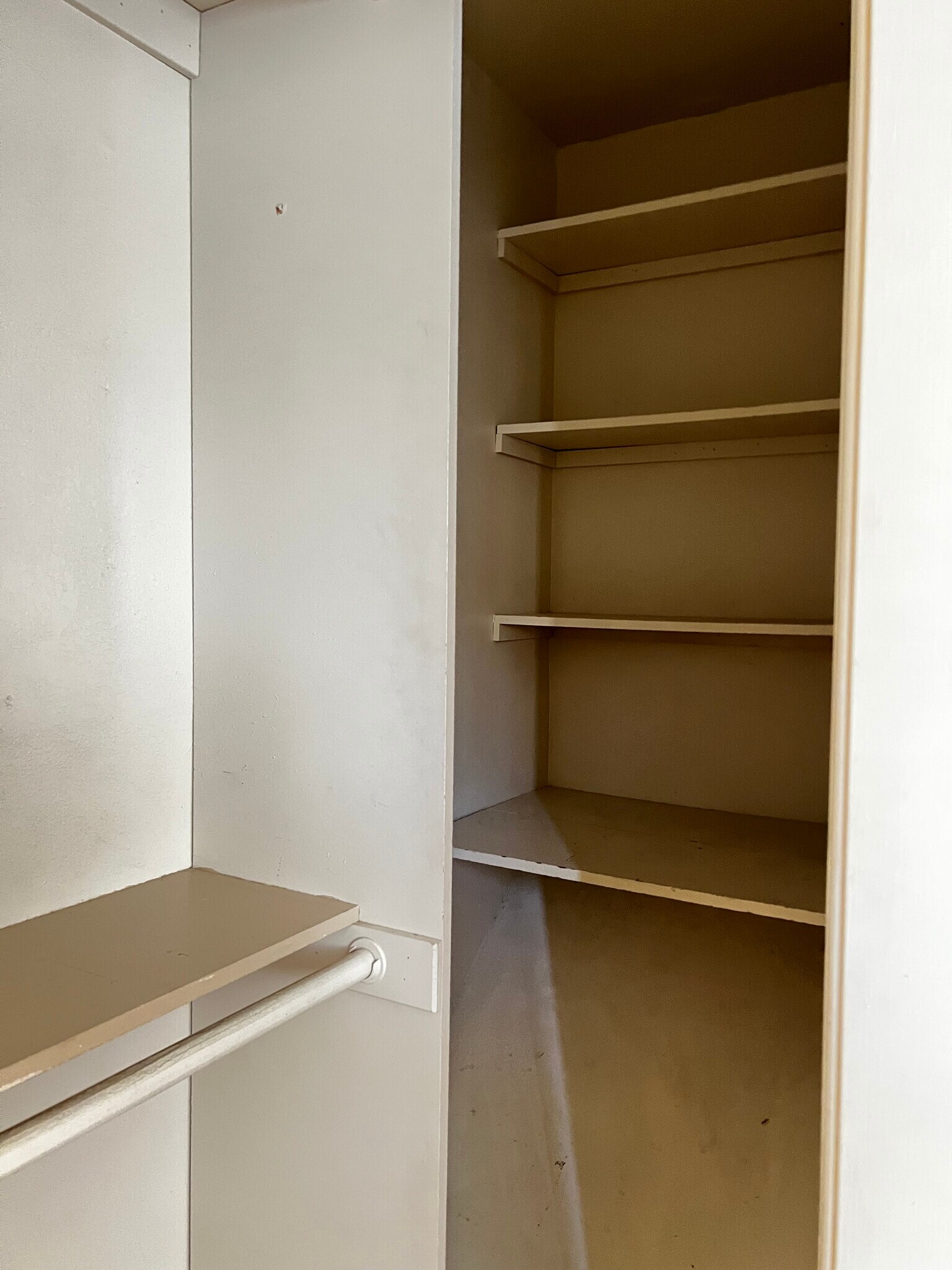 Primary closet - 888 Rutledge Dr