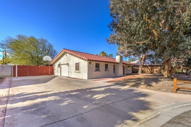 Building Photo - 3931 Maranatha Cir