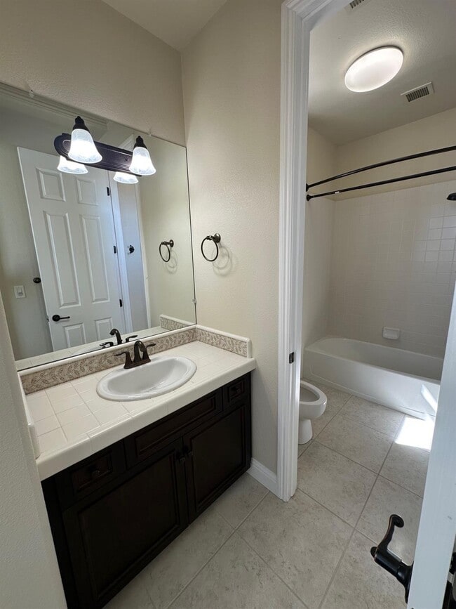 Building Photo - 3852 Harlan Ranch Blvd