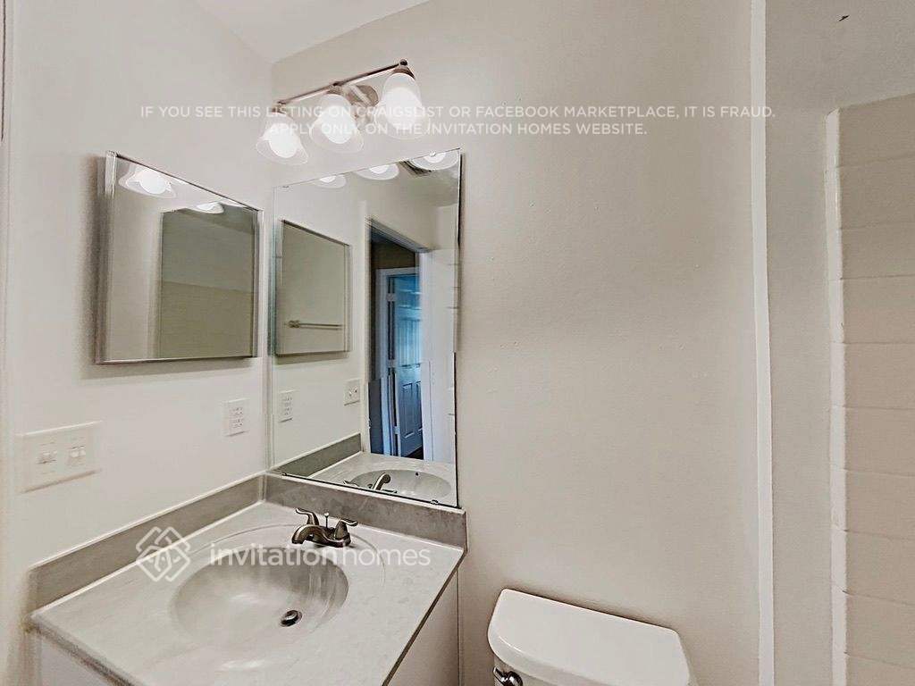 Building Photo - 641 Stevelynn Cir