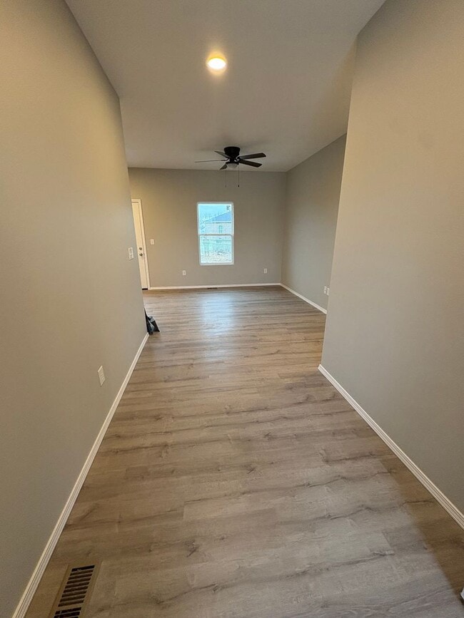 Building Photo - 2490 548th Rd