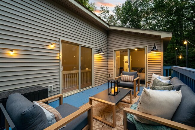 Building Photo - 109 Rising Sun Ct