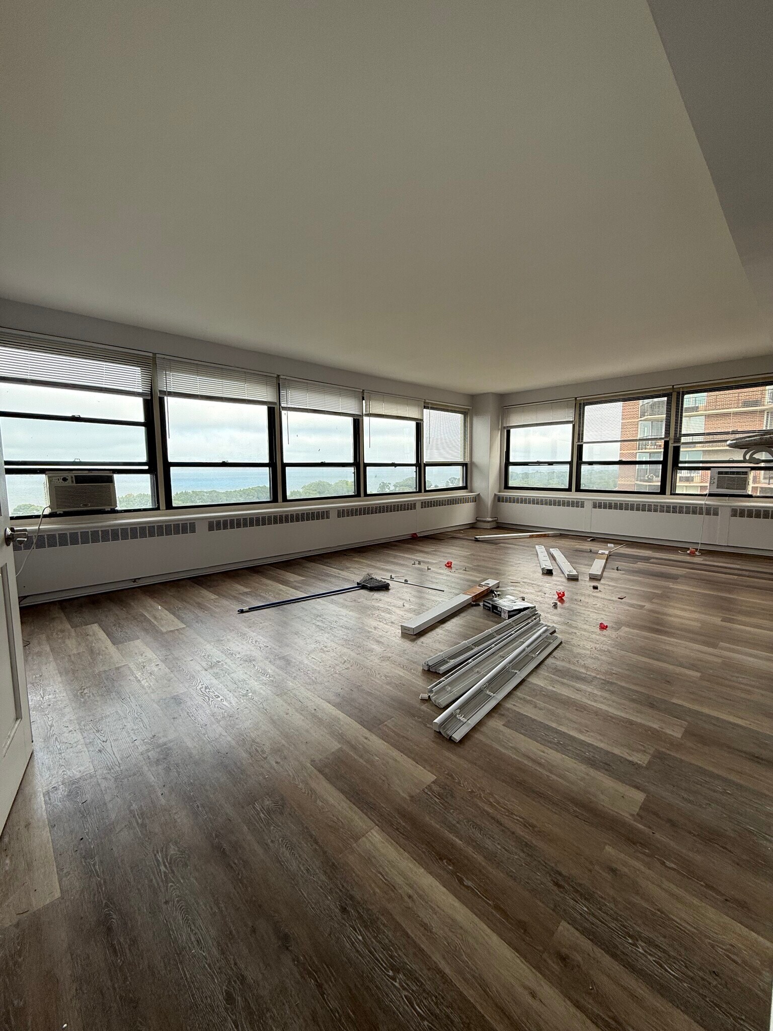 Building Photo - 4230 N Marine Dr