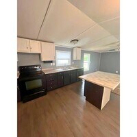 Building Photo - 103 Hollyhock Ln