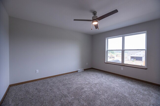 Building Photo - 3402 Green Pastures Ln