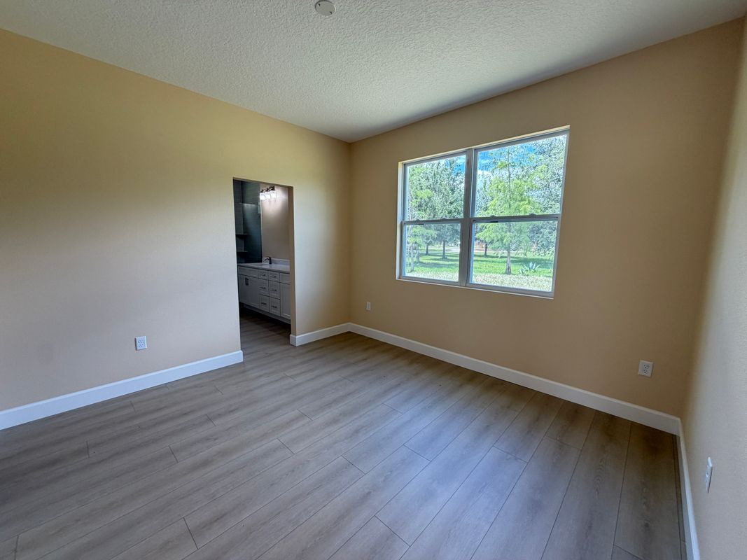 Building Photo - 4661 Hickory Tree Rd