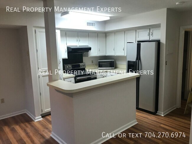 Building Photo - 7332 Winery Ln
